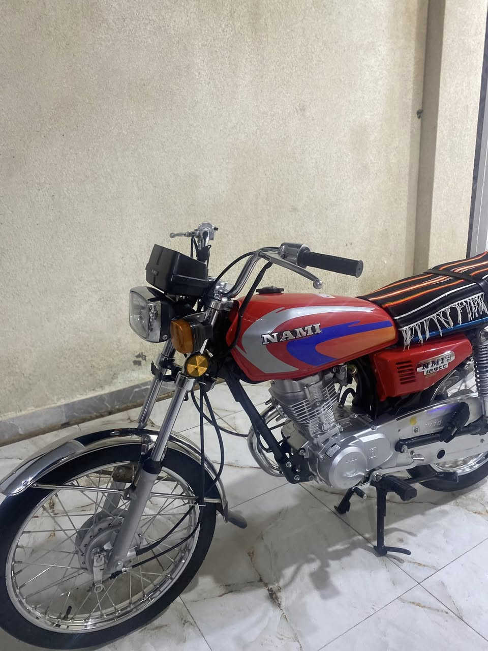 السلام عليكم صالها ١١ يوم من تعمرت بعدها سحك اول تبديله سعر ٩٧٥ وبيها مجال للشراي خاص موجود رقمي شريحه بس واتساب ماعندي ***********
