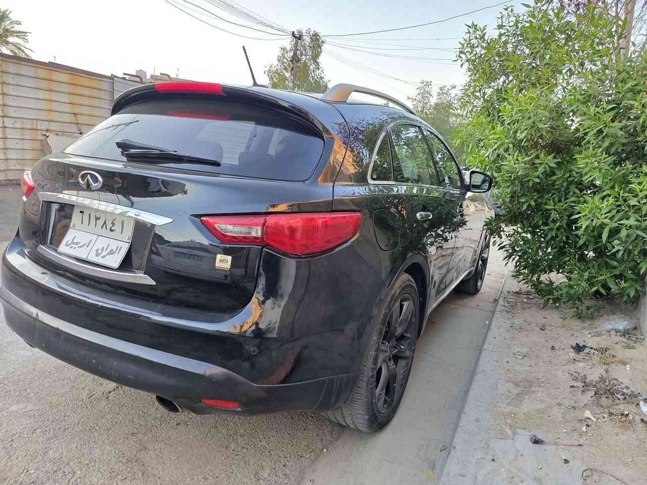 انفنتي fx37 موديل 2013 السيارة نصبتها حلوة مثلما موضح بالصور محرك كير بحالة ممتازة و التبريد ثلج منظومة جديدة ويل حجم 21 فتحة سقف لايت زينون مراية وسطية سمارت كاربلاي اندرويد اوتو حادث غرق بدون ضرر في بدي السيارة
***********
السعر 107 وعليها غرامات تنزل من السعر

