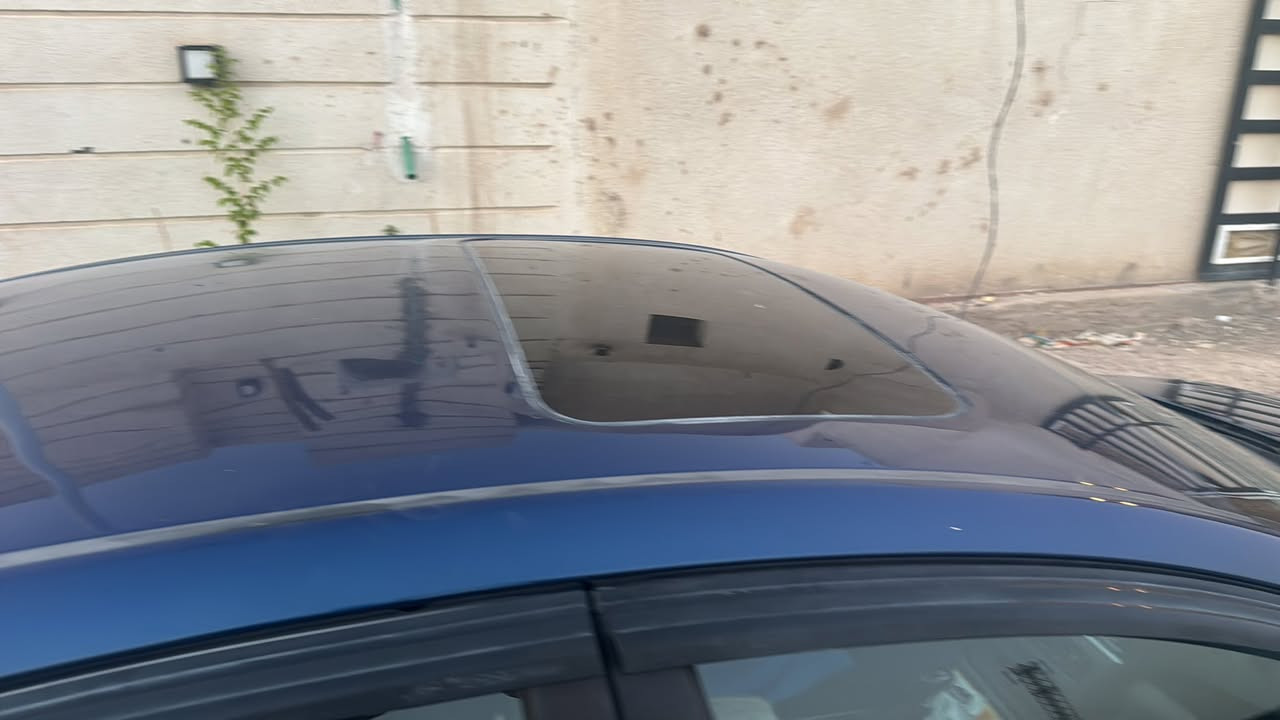 سلام عليكم 

سوناته 17 وارد امريكي

حادث جاملق خلفي + بيبان 2 مبدلات

رقم بصره 

سعر 105 بيه مجال

***********
