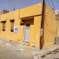 الدار اللبيع مساحه 50متر منطقة مسقط كامله من مجاري وتبيط وماء وكهرباء ...