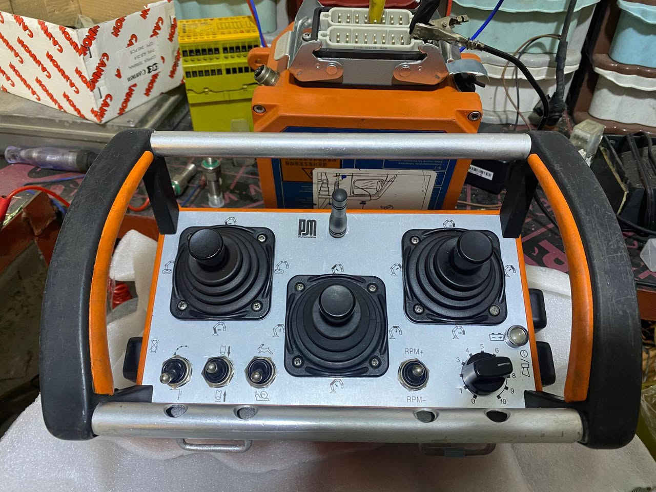 جهاز للبيع التفاصيل اتصال
***********
