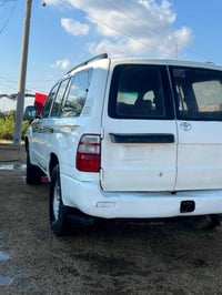 مزاد الداخلية • ٢٠٠٤ • محرك ٦