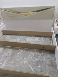 غرفه 200 وبيها مجال اتصال على الرقم 07755577904