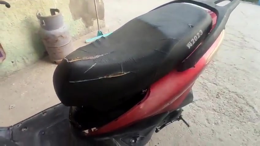 لبيع دراجه سكنس دراجه شغاله محرك ناعم تايرات جدد كهربائيات كله شغاله مكاني بابل كفل سعر ٢٥٠ 
***********
