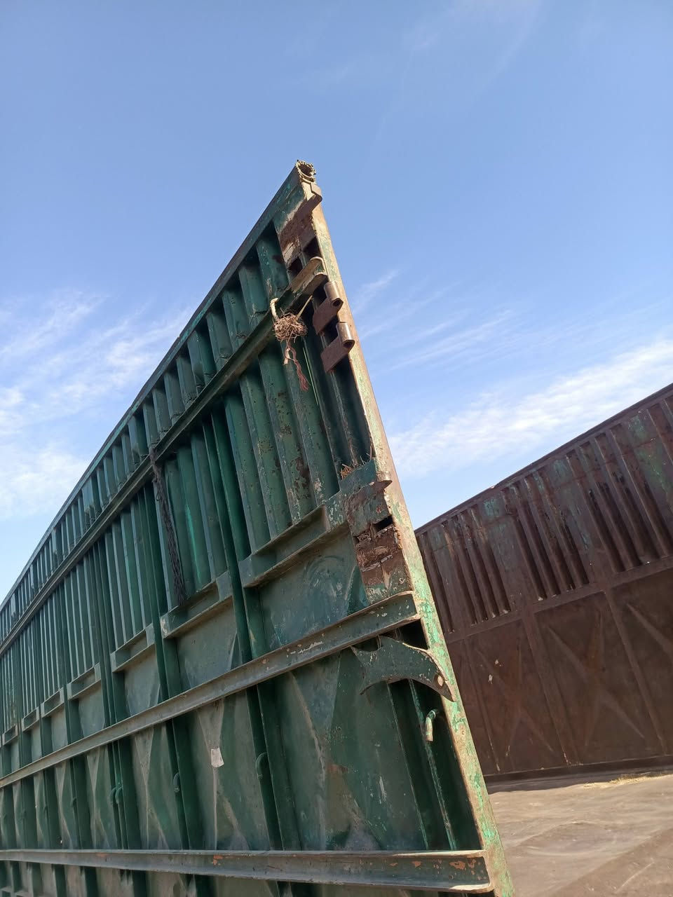 بدي لبيع ***********
