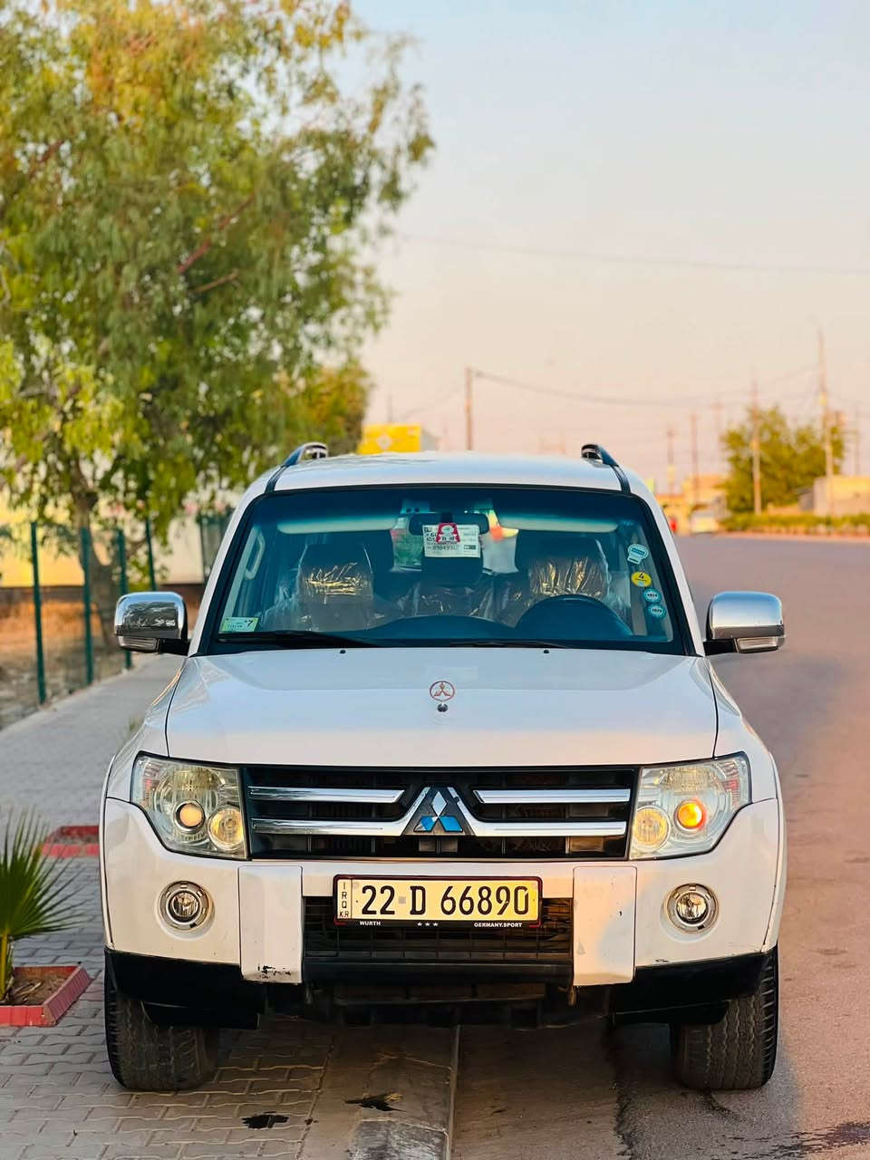 مستەر بۆشی باجەڕۆ مۆدێل 2008سەیەکە مواسەفات gls سوکان ڤۆلیۆم .تەحدیل سورحە.شاشەو کامێرەیە.چوار جام کارەبا ئاوێنە کارەبایمەکینە 3.5سەیارەکە دوو بست سبوغی هەیە باقی هیچی تری نیە  مەکینە کراوەتەوە بەشەرتی فەحس سەیارەکە نمونەیە لە جوانی زۆر پاک ماوەتەوە ماڵی دۆستە سحر 127 مەجال بۆ پەیوەندی کردن ***********  ***********

