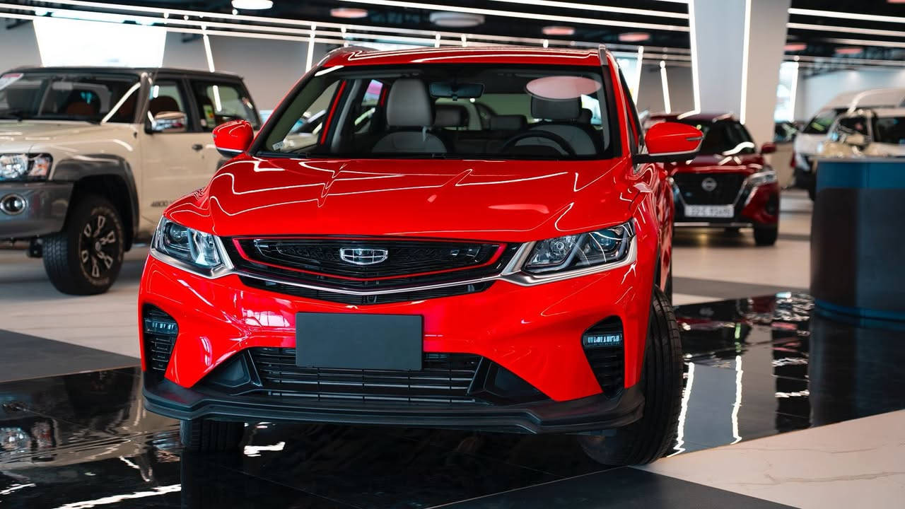 جيلي كوراي موديل 2023  سياره زيرو ماشيه 3 الاف فقط // سياره رقم بغداد ب اسمي // تحويل ثاني يوم// سياره بصمه شاشه كامره دواره وبيها هواي مواصفات حلوه  // السعر 146 بيها لباب نضرب عندي من شتريت بي شبرين معجون  وصبغته كله على مود توحيد لون فقط زلغ مابيها كفاله عامه 👍 شراي تصل 
*********** واتساب وتصال
