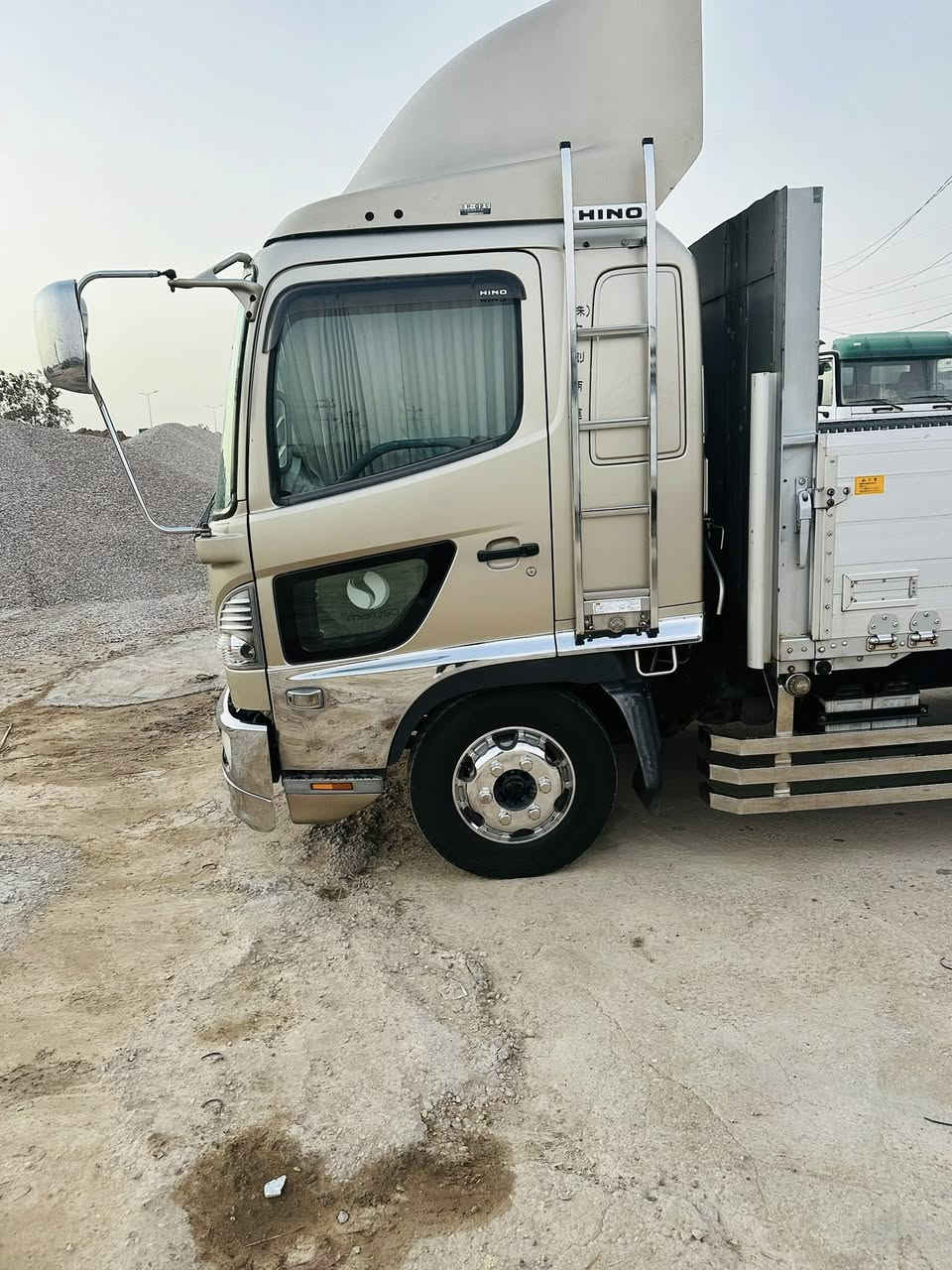 السلام عليكم  شيطان ونكر دخول جديد فول عادي بلادي مكينة 6 سلندر عادي سستم بلادي فول ومكفول 
معرض ومجمع باسم العتابي 
***********
