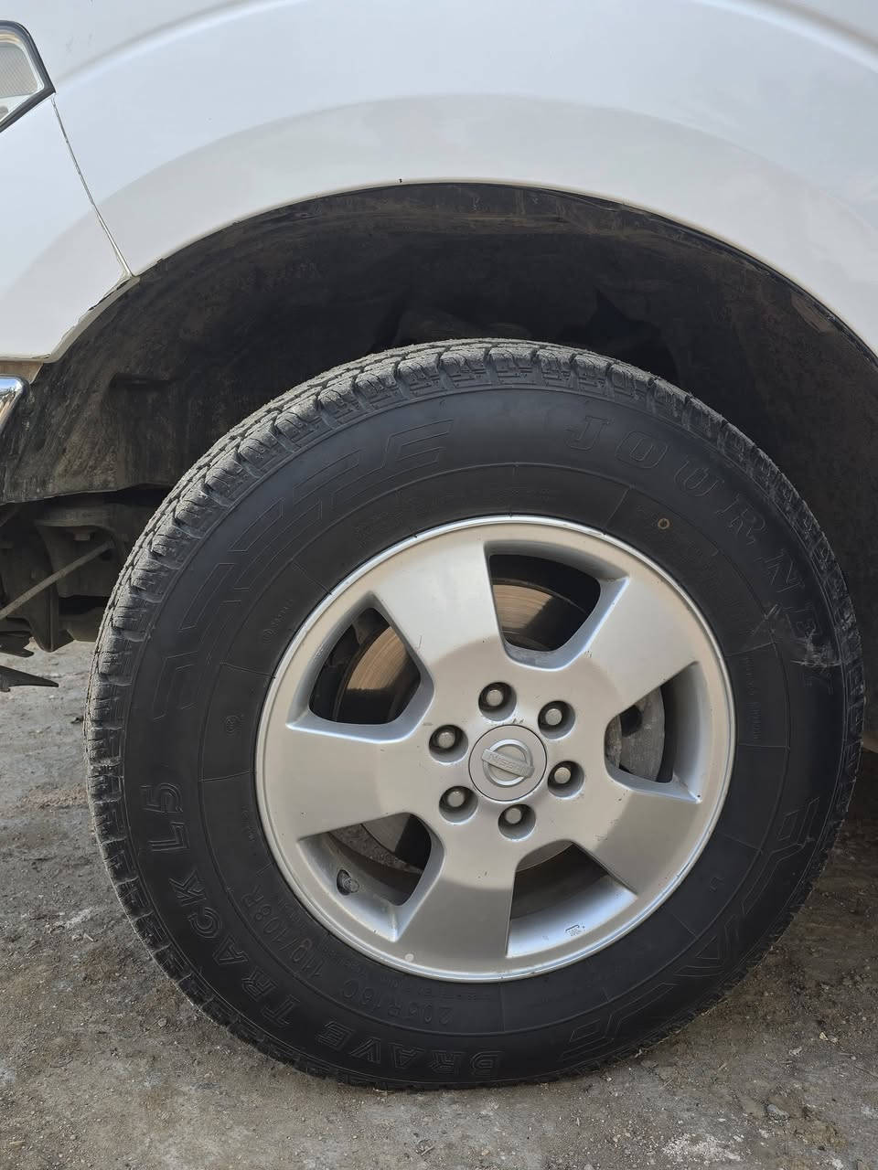 للبيع ...
 السعررر  130 وبي مجال للطيبين 
نيسان نيفارا  2013  لوكك جديد 
تخمم تايررر حداديةة كله زيرووو 
ماشية. 175 الف 
محرك كيرر كفالةةة شرططط تراييي زيرووو 
رقم اربيل بااسمنه تحويل ثاني يوم او وكالة 
كفالةة عامةةة  .. فول مواصفات 
المكان : بابل 
*********** 
***********
