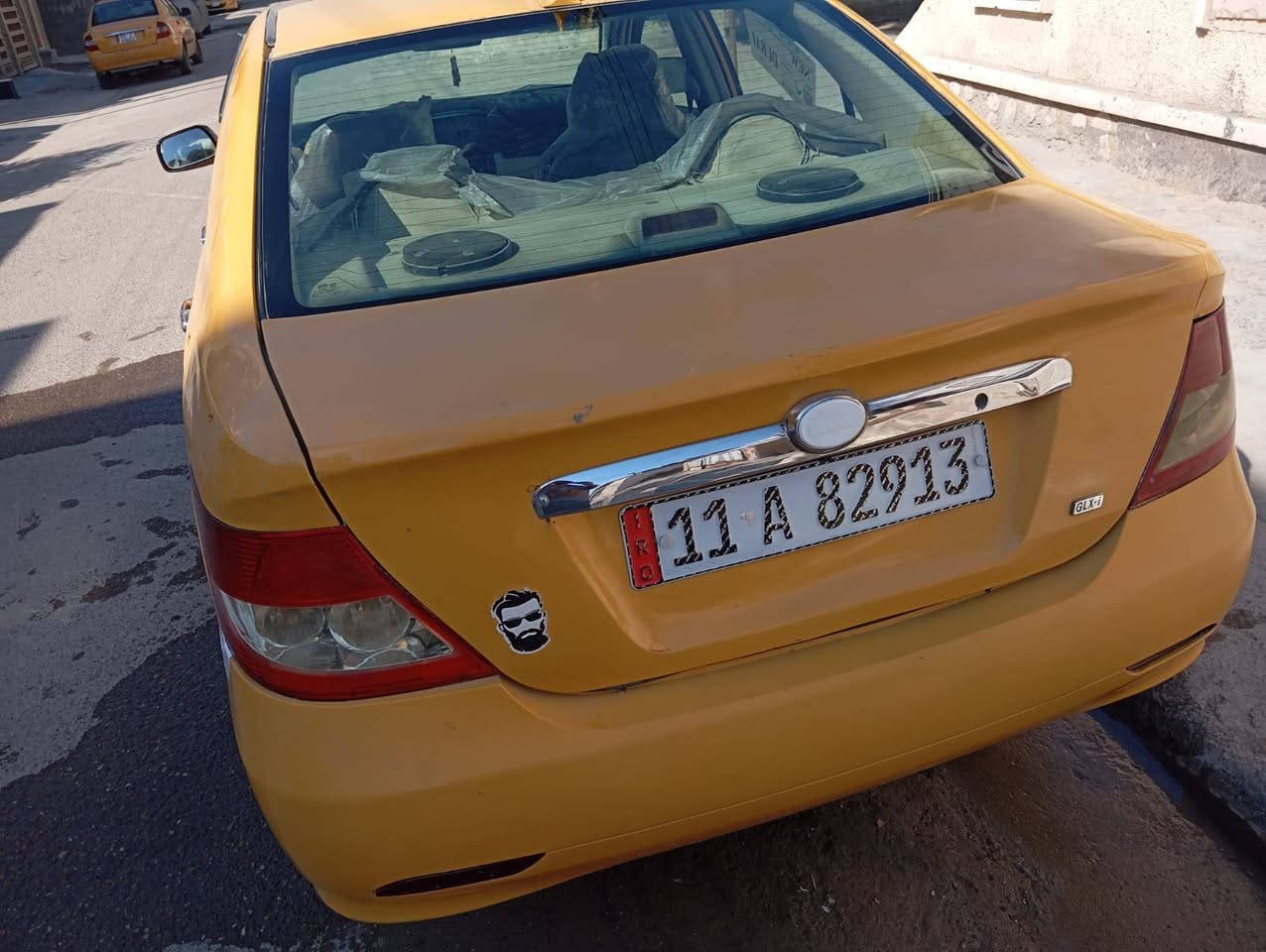 السلام عليكم بي وايدي f3محرك كير الانسر مكفولات صدر امامي خلفي تخم تاير خير من الله صبغ احزام بدون دواخل تبريد شغال رقم بغداد الدولي بأسمي المكان بغداد الري السعر 45وبيهه مجال ***********
