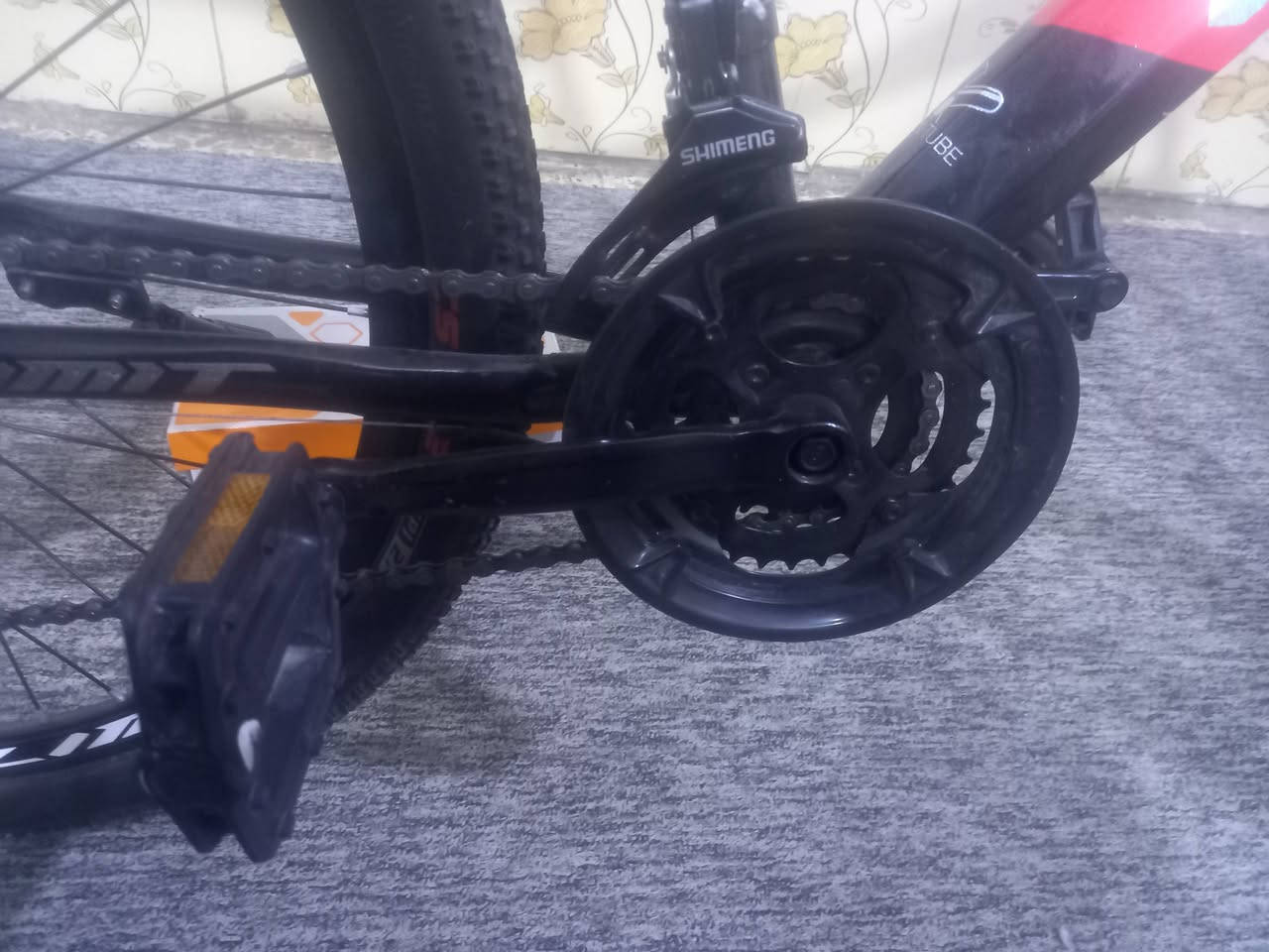 سلام عليكم
بايسكل جبلي بعده ماماشي زيرومانازل تايره عل تبليط
حجم 26سعر150وبي مجال عنواني المعقل
***********
