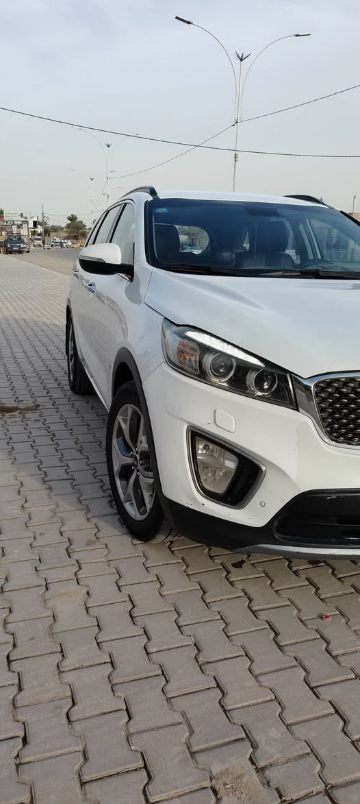 سورنتو 2016خليجي بسمي بيه بارد قليل كلش بل بنيد والباقي كفاله عامه 4سلندر سبعه راكب جنطه كهربائية شاشه كبيره كامره مري شفط عدد البصمه 2 ماشيه 190
السعر 205وبيه مجال 
رقم ***********
مكان السياره الرميثه
