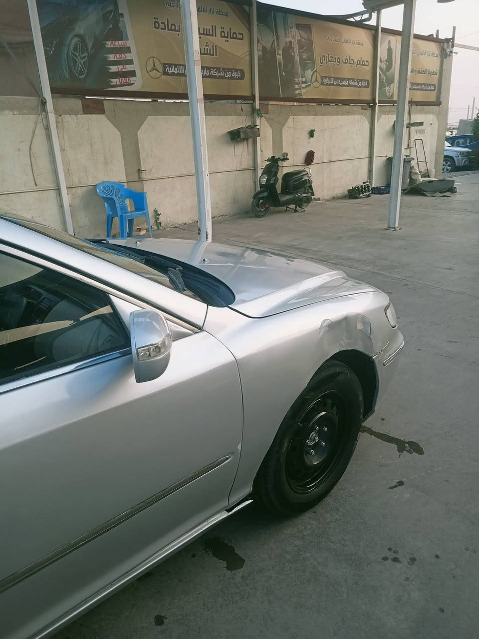 مستعجل على بيعتها كلش 
ازيرا 2008 مصبوغه عام اثر جراد 

رقم بغداد نكليزي تتحول وين ماجان بأسمي  تحويل ثاني يوم. تخم تاير جديد 
مكينه كير جدد كفاله 

كهربائيات شغاله 
حداديه 90%
تبريد ثلج 
شلعتها تشك الكاع 

6 سلندر مكينه 2700 المرغوب 

السعر 80وبيها مجال بسيط 

مكان سوق الشيوخ 
***********
