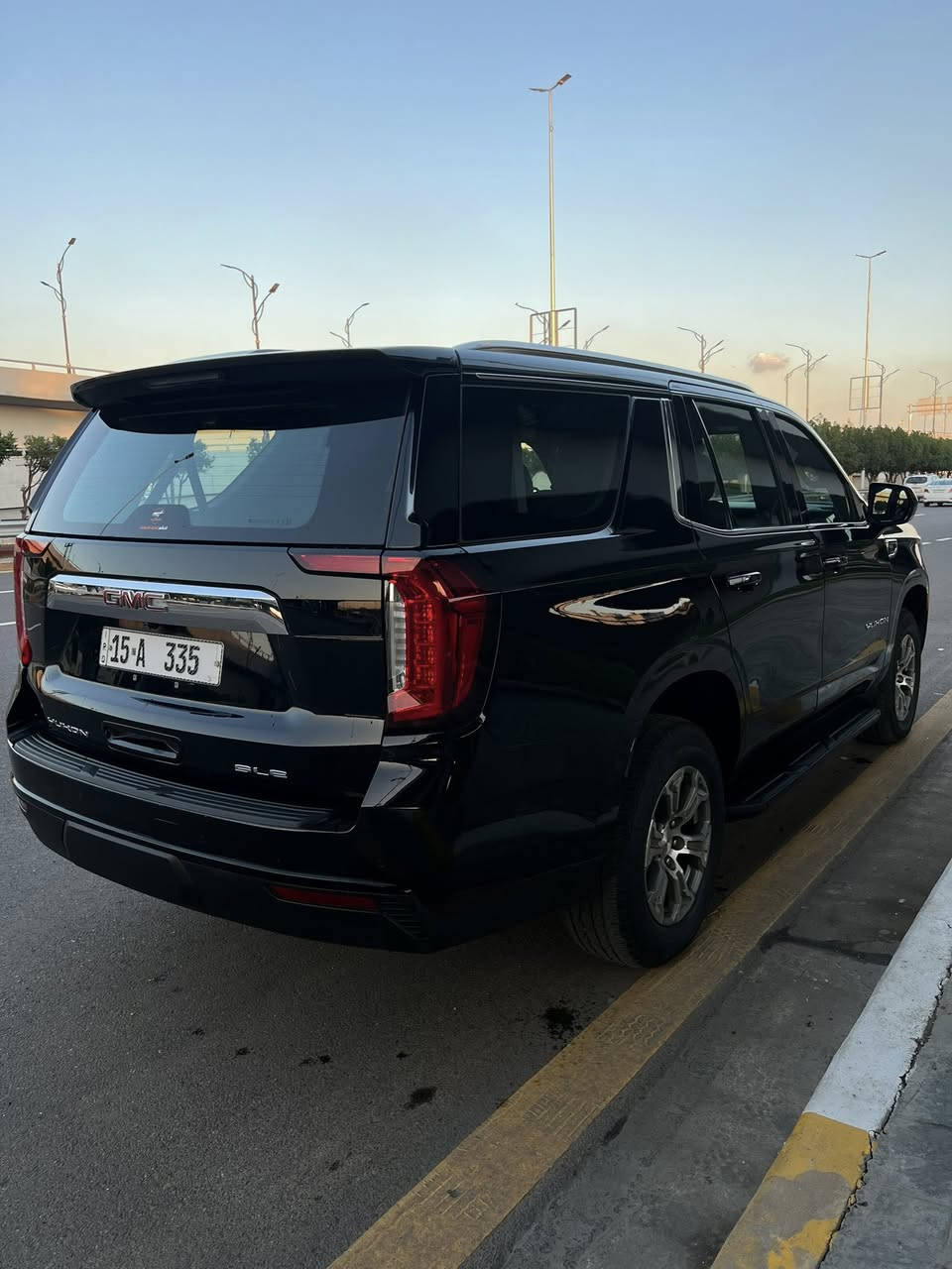 السلام عليكم اخوان للبيع فقط 

السعر 470 قفل وماكو هيج سعر بكل السوك 

جي ام سي يوكن فئة sle خليجيه وكاله المنصور

موديل 2024 

كفاله عامه السيارة عدى رصعه بجاملغ الخلفي بالحافه ومسحوبه فقط 

🔴ملاحضه / الرقم مو ويا السياره رقم بغداد عادي وياها 

مواصفاتها 

رادار امامي / ثلاجه / نقط عمياء حانبي / جنطه كهرباء / تحديد مسار / كشناتها كهرباء / وبعد بيهه مواصفات 

مكان السياره بغداد

***********
