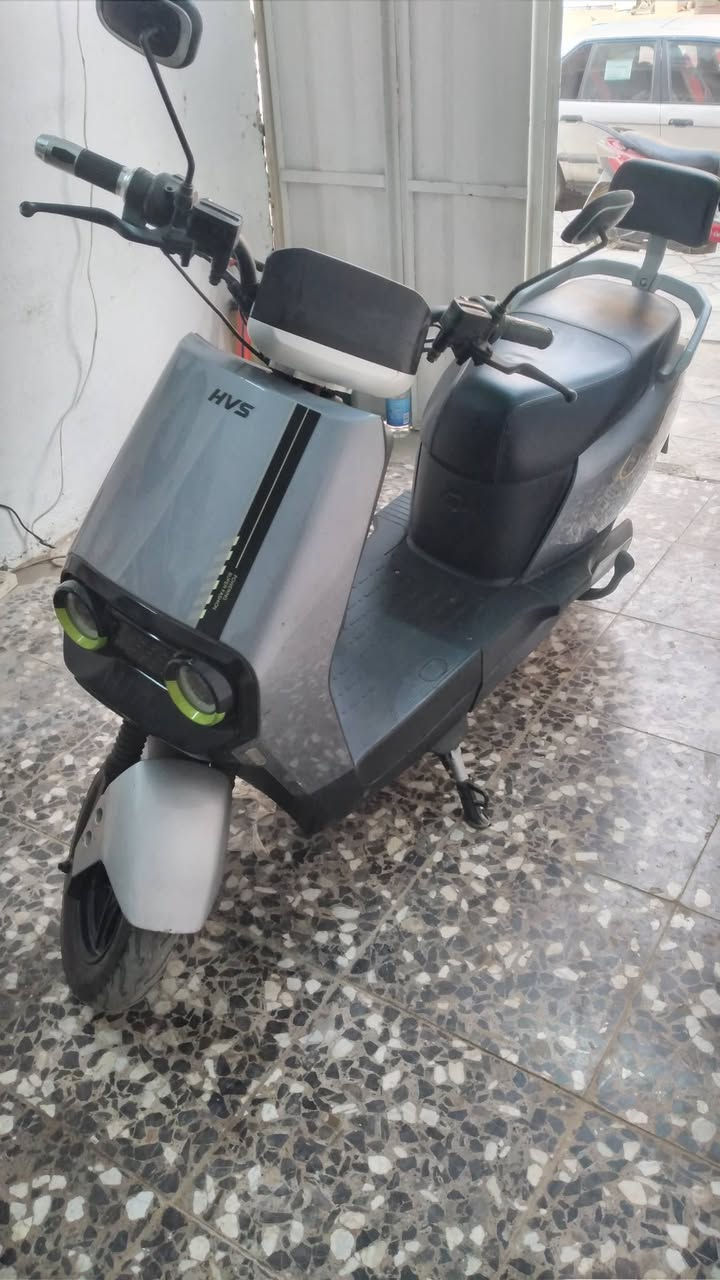 دراجة شحن ام عيون نضيفة اي نقص مابيهة السعر ٥٥٠ الف مكاني الشعب ***********
