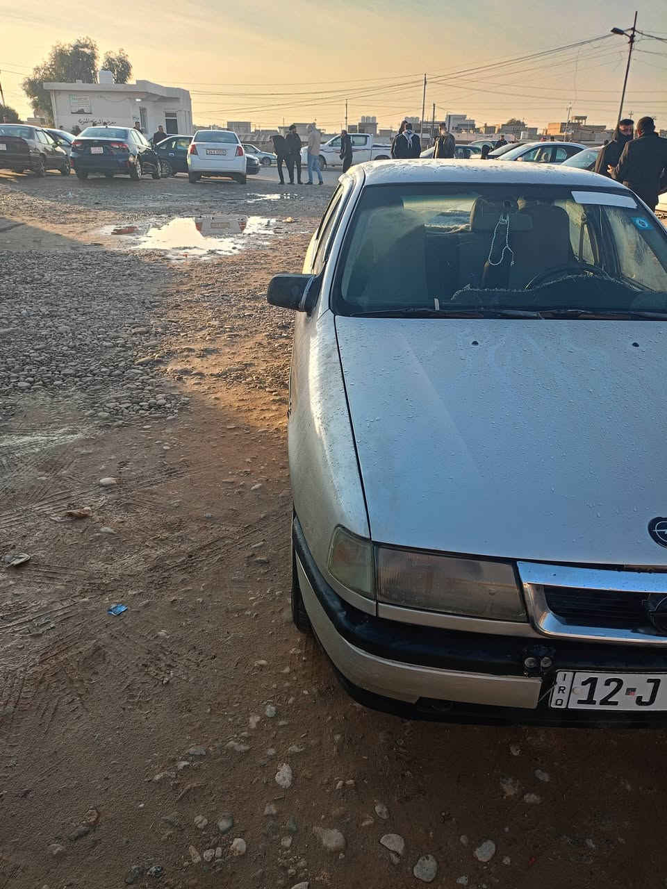 فكتره حجم 18 موديل 92 مصلح دواير ودسات مصبوغة جاليه محرك بي تنقيص وباقي التفاصيل   السعر 49 وبيها مجال شي بسيط رقم الهاتف ***********
