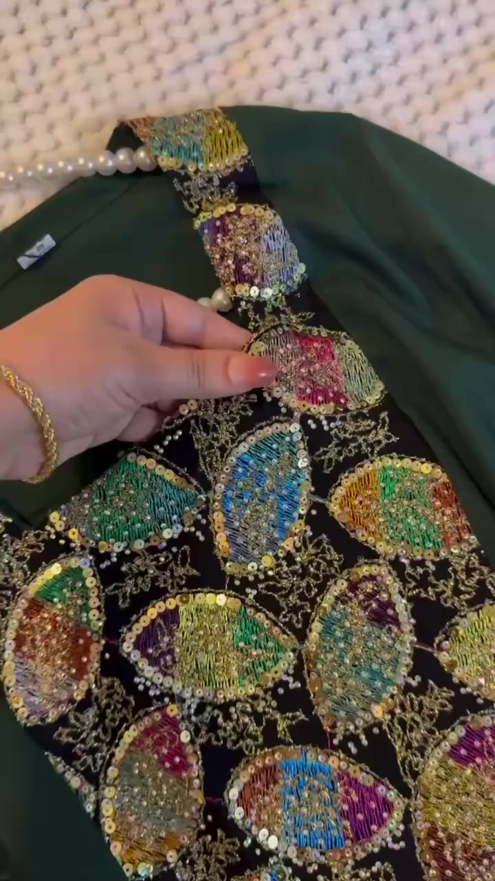 أدمن وافقي  رفعن المنشور بنات دراعه  كشمير مطاط  كلوش وحزام 
القياسات L /XL/2XL 
3 الوان متوفره 
السعر
بس ٣٠ لتاخذ قطعتين احسبه اله ٢٨ كشخن ودللن   موديل المغربي صار متوفر يمي


**إذا كنت صاحب هذا الإعلان وتريد حذفه لأي سبب، رجاءا أرسل رسالة إلى الدعم الفني**