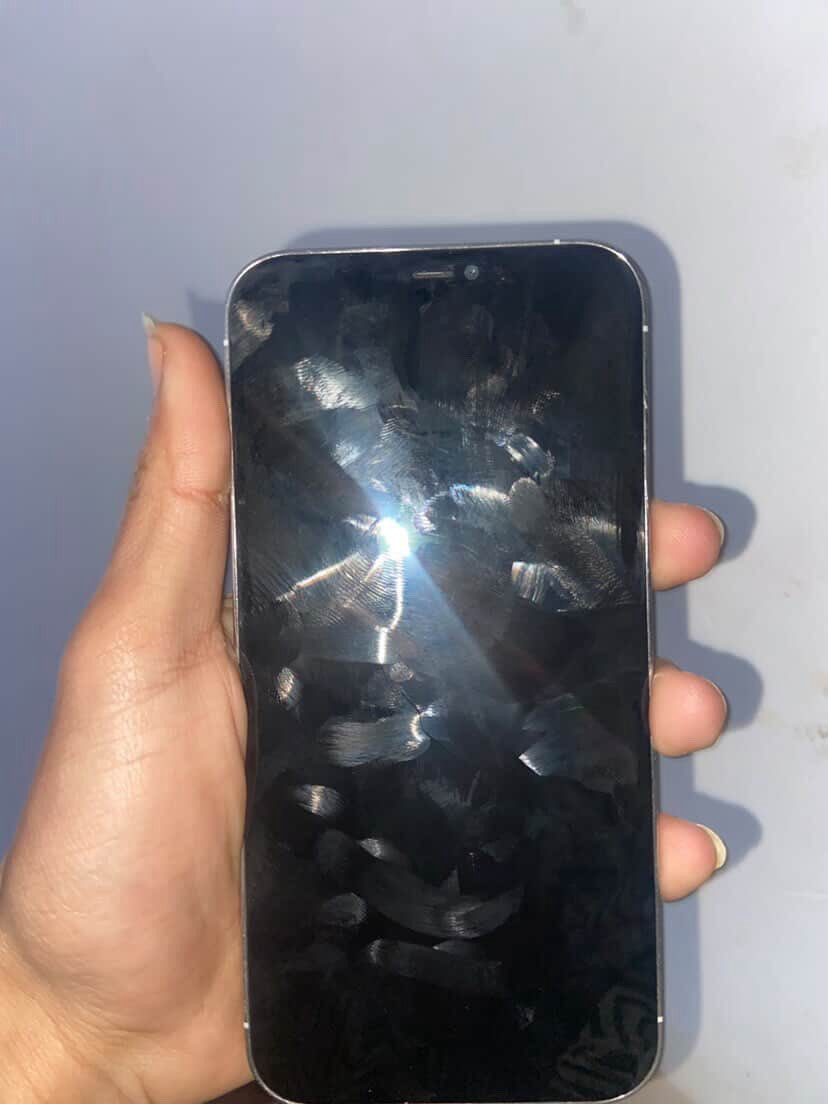 سلام عليكم جهاز ١٢ برو ماكس مبدل بطاريه والشاشه اصلي ممبدله بس طالعه بل عدادات مبدله المهم بطاريته ١٠٠ جهاز كلش نضيف مثل مموضح بصوره
 ذاكره ١٢٨

ايفون ١١ عادي جهاز فيس ايدي تموقف مبدل شاشه اصلي تلث خيرات كلش نضيفه وحلوه وسريعه
بطاريه ٨٢ لا مبدله ولا معلايه ذاكره ٦٤ 

مراوس بجهاز ايفون من ال١٣ ومافوق


**إذا كنت صاحب هذا الإعلان وتريد حذفه لأي سبب، رجاءا أرسل رسالة إلى الدعم الفني**