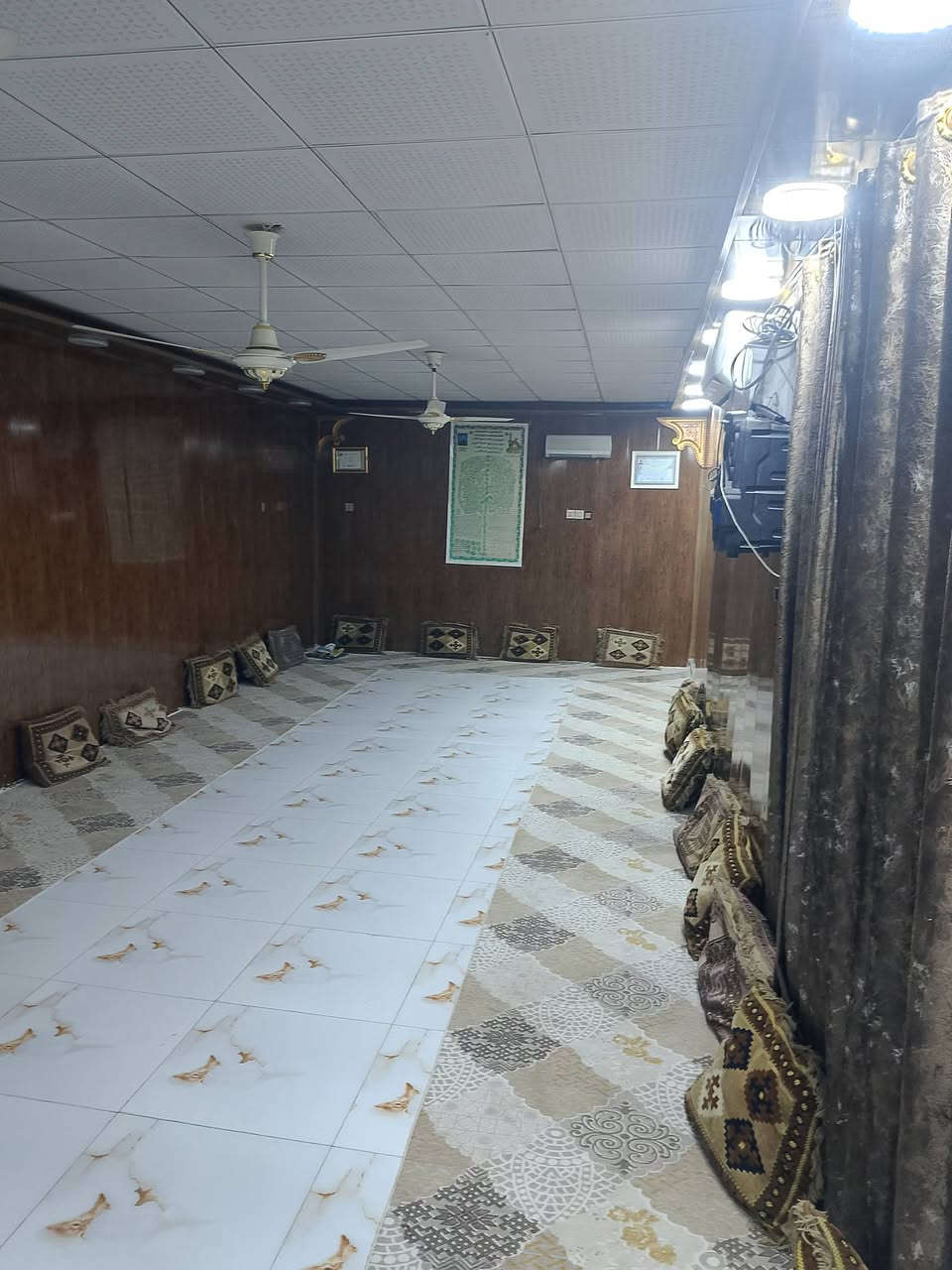 البيت ومشتمل للبيع طابو زراعي 400 متر سند 25 بي وصل تطويب حي الامين الثاني قرب مجمع سعيد السعر على الاتصال ***********
