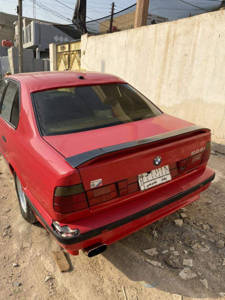 525 موديل 95 وارد يابان فول باسمي رقم بغداد عنواني طويريج *********** السعر 78$ قفل
