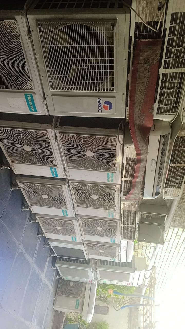 سلام عليكم عندي مجموعه سبالت طنين هاينس عد 10صدار 18بلاديات شركه نضافه فول كامل ملحقات واحد گري طن ونص صدار 19كامل نضيف توست 3طن جداري عدد 2غاز 410اصدار 18بلادي شركه نظافه  فول كامل ملحقات  عنواني بغداد 
رقمي ***********
