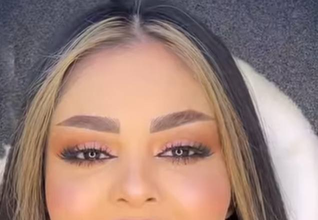 صالون ابتسام السوريه العنوان حي الجزائر شارع الخدمي مقابل مركز ابن البيطار التخصصي جنب مكتب الإبداع للعقار الحجز خاص او رقم الوتساب ***********
