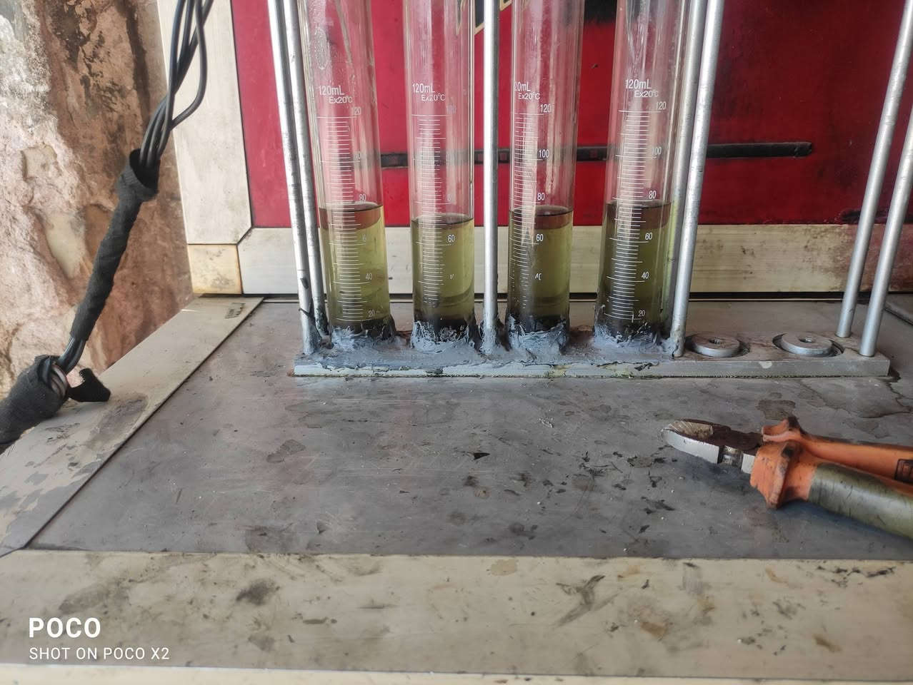 سلام عليكم 
جهاز بخاخ تنظيف بخاخ سيارات يشتغل جي تدي اي.. ودوش سعر مناسب 
محوره يشتغل على الباتري السعر المطلوب 350وبي مجال ***********
