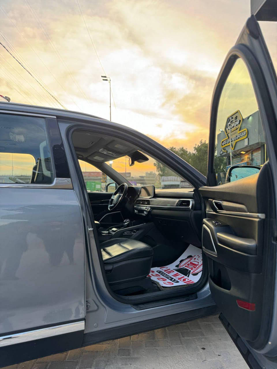 السلام عليكم   سياره تولورايد موديل 2022 / فوول مواصفات ترحيب رادار باب خلفي كهرباء بصمه كشنات متصل وتبريد خلفي امامي رقمه اربيل باسم ولد كردي من اربيل صديقنا وعندي وكاله من صاحبه الشرعي بيه صبغ بنيد وجاملغ باامريكا وبالعراق بابين جهه العبري السياره جديده بمعنه الكلمه ومال بيت 7 راكب مكينه 3800 / السعر 225 ورقه وبيه مجال للشراي وشكرا جزيلا العنوان بغداد ساحه الخلاني مقابل فندق الفرات /
اخوكم المهندس سيد احمد الحسيني مدير شركه محبوبه للكوزمتك والعنايا بالبشره وشكرا جزيلا ***********
