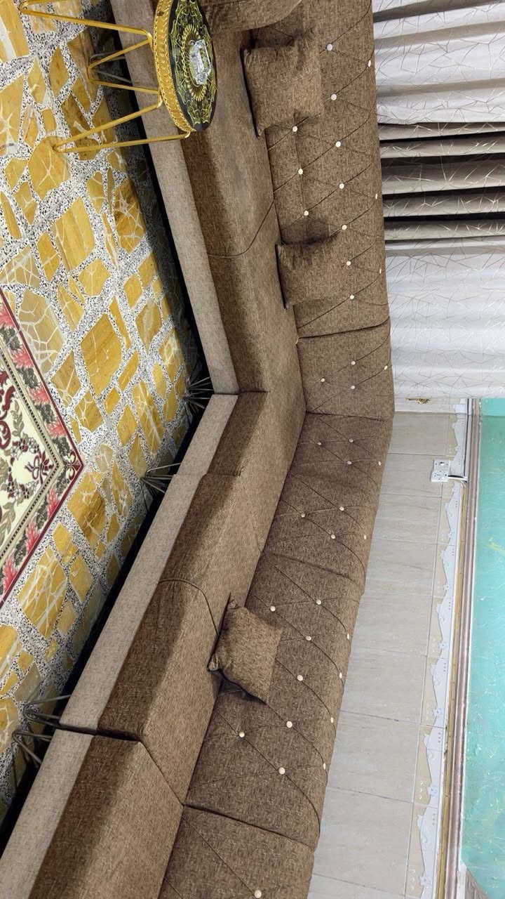 لسلام عليكم تخم نظيف للبيع تزكام 14 مقعد ديواني السعر مع الطبلات 500 وبي مجال العنوان بغداد الشعلة *********** ما متوفر خاص
