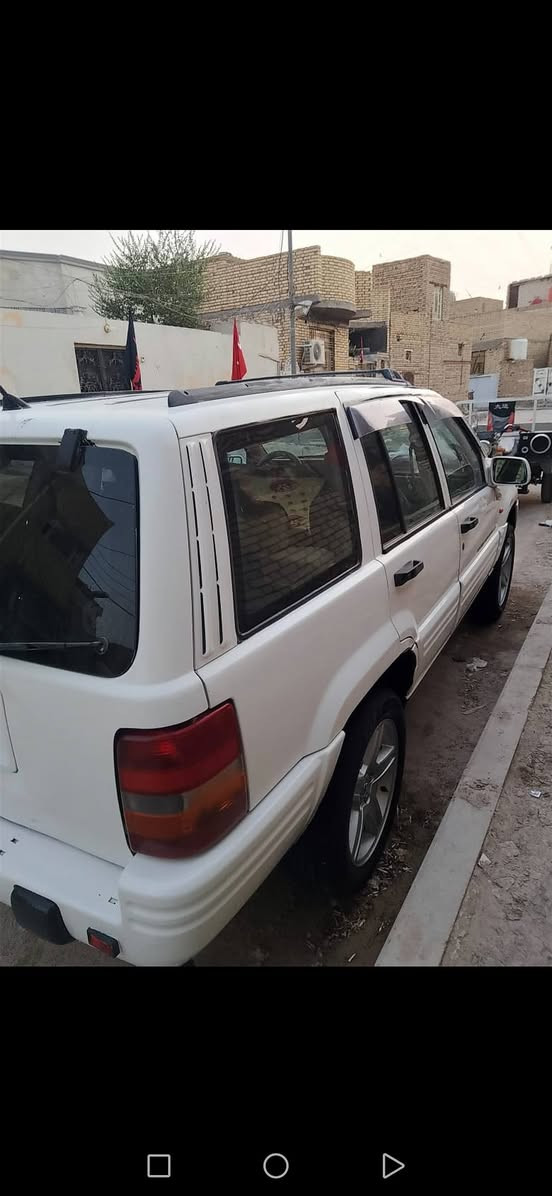 جيب شيروكي موديل ٩٥ نظيف حلوه مصبوغه جماليه كهربايات شغاله مكينه اثنين ونص حداديه نظيفة
سنويه جديه ال 30 رقم انكليزي رقم بغداد
مكان ناصريه مركز ***********
