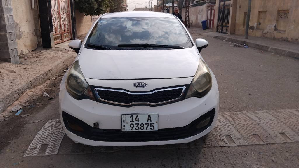 كيا ريو موديل 2014مكينه 1600دوش كفاله ,السياره وارد خليجي كير حداده تايرات دواخل جديده كهربئيات كله جاهزه  البدي مكفول من الضربه فقط مكانات قليله صبغ رقم دولي تحويل مباشر سنويه للا 28راعيها بلبصره موجود وحاظر للتحويل السعر 77وبيها مجال حق الجيه مكاني بصره كرمه علي حي الرساله مكلف بلنشر ***********،،*********** البصرة, العراق
