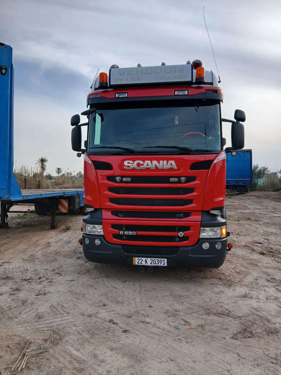 يا الله للبيع. اسكانيه مديل 15 سنكل امامي ابلادمكينه 520 مربوطه  جادر. رقم اربيل جديد سنويه لحد 30 تحويل او وكاله سياره مكفوله كفاله عامه راس وعربانه. سعر 540. ماكان السياره البصره للستفسار ***********
