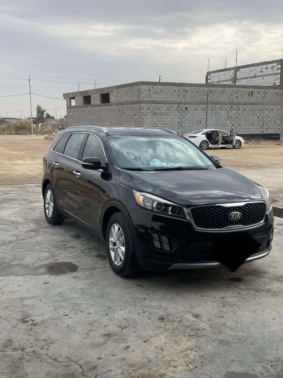 كيا سورنتو 2017 مكفولة من الضربه 
وارد امريكي بيه تقرير غرق  5% بسمي رقم بصره دولي مكينة 6 سلندر ما بيهه نقص مكانها بالبصرة استفسار الاتصال ع هذا الرقم *********** البصرة, العراق
