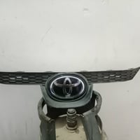 شباب متوفر غراض كورلا  علامه رادار ام الباركود وباقي الاغراض السعر 200...