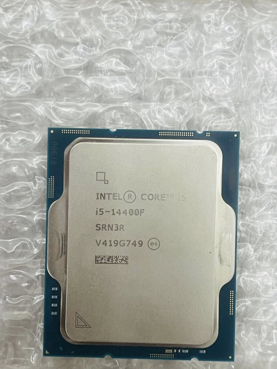 سلام عليكم عندي هاي تجميعه وصلت بيها عل نص وحتاجيت فلوس موصفاتها معرفه
مذر بورد Gigabyte Z690 UD

باور سبلاي  CoolerMaster. 750W

معالج Intel Core i5-14400F. 

كيس فارغ بي 7 فان وهب حترافي كامل جديد ما مشدود بعده بل لزكه 

مكاني بغداد بلديات رقمي*********** متواجد واتساب ملاحضه مابيع قطع كامل أبيع ماعرف بل سعر ولله قيم وطيني سعرك
