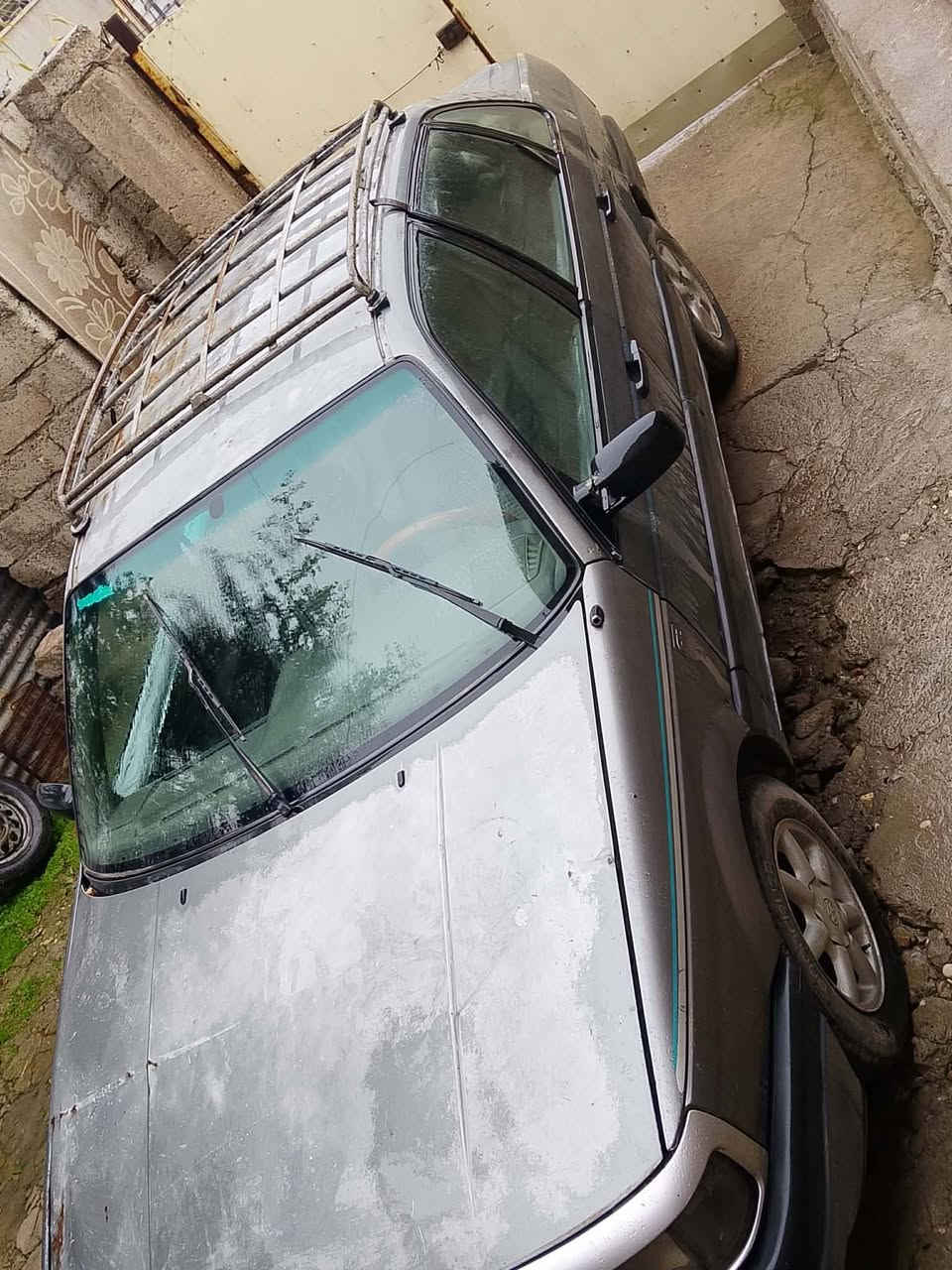 باسات
موديل1991
رقم نينوى انكليزي 
شرط التحويل
صاحب الشرعي اني
طخم تواير جدد
غرامات 100الف عل مشتري
كير شرط. محرك يصرف
ضرر سقف من جهه النفر
$السعر26وبيها مجال 
اسيا ***********
كورك ‏‪0751 065 5716‬‏
