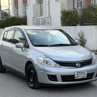 نيسان فيرسا • ٢٠١١ • توماتيك