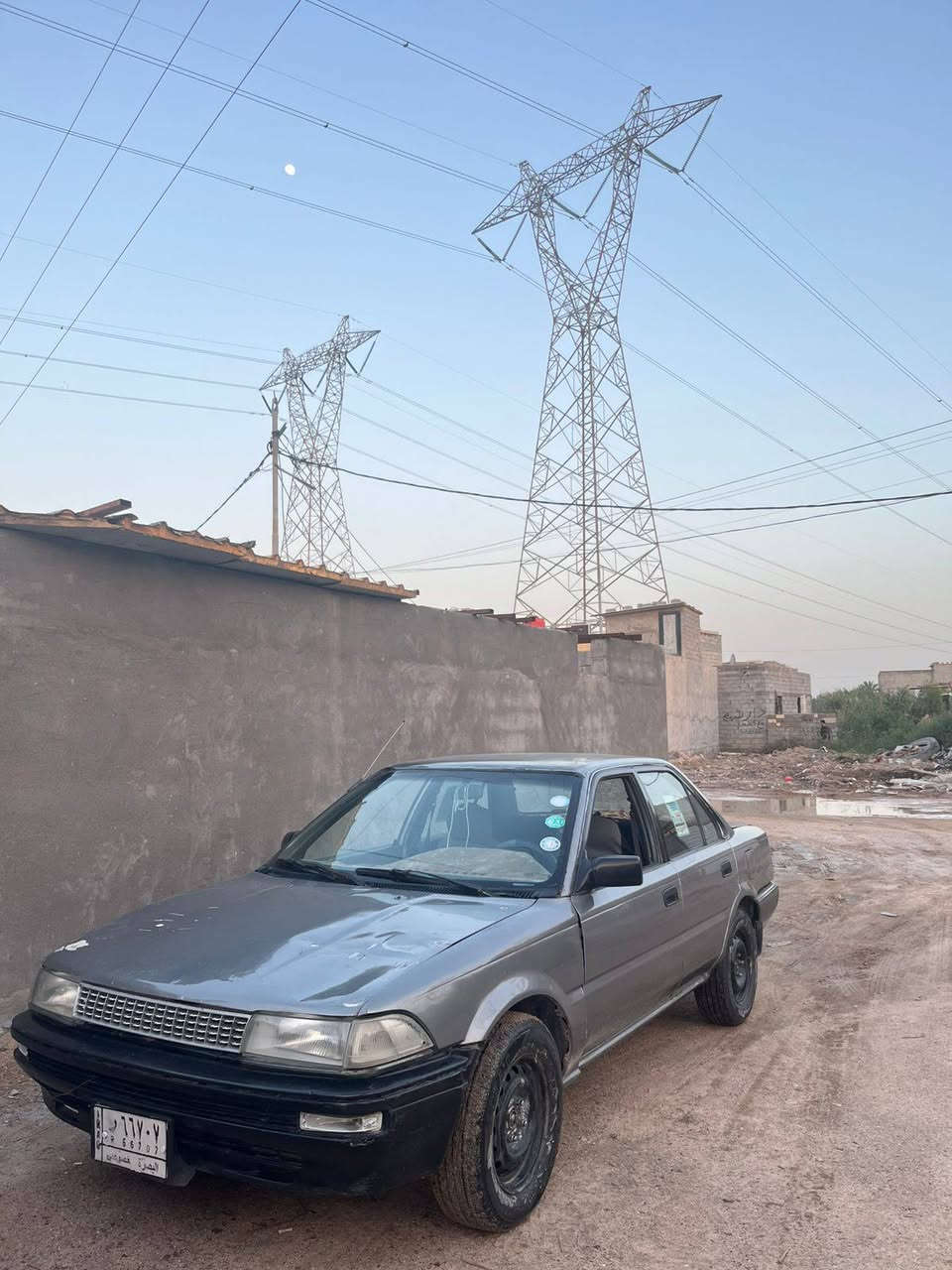 كورلا موديل 91 سنويه منتهيه كير ومحرك 1600 خير من الله اما الدواخل والبدي تجي وشوف حداديه زينه طخم تايرات جدد رقمها بصرة  *********** البصرة, العراق
