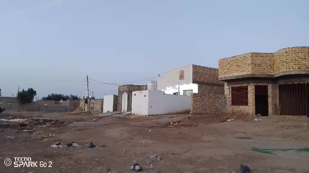 قطع لبيع كافت خدمات ماي وكهرباء قرب معمل زيوت قرت سلامه. ***********
