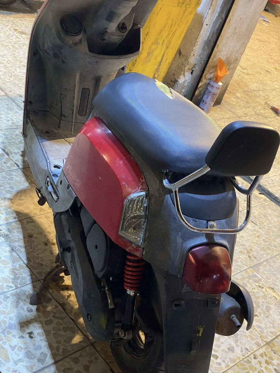 ماكس بوليسي للبيع مامفتوحه رمبه الدراجه ختم واحد وي المكينه كلها كامله الدراجه برغي مانقصها سلف هندر كهربائيات كلها كامله شلعه معدل مكينه ناعمه جاهزه الدراجه كفرها اصلي البلادي ماصارلها هواي نازله من الرمبه سعر مناسب مستعجل عله بيعته ب675بيها مجال قليل المكان البصره قضاء المدينه شارع البتول الشراي يتصل هذا رقم راعيها ***********
