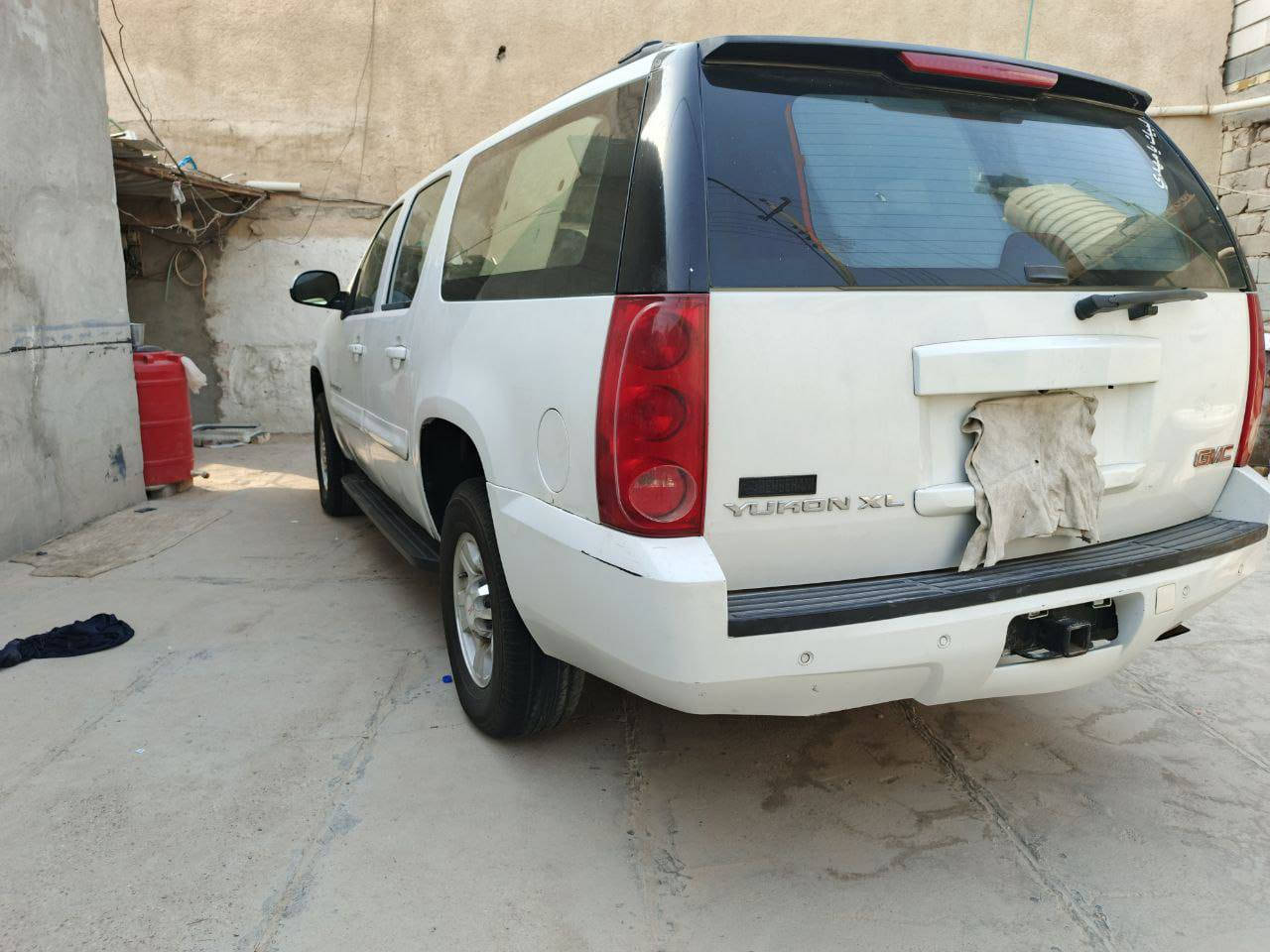 يوكن 2008 فحل وارد خليجي كفاله عامه من الضربه فقط فتح صبغ عام السياره اجره رقمها بغداد بيع او مراوس أوباما جارجر اجره  كتاب الفحص موجود بالصور السعر 175 وبيه مجال قليل ما متواجد عل فيس***********
