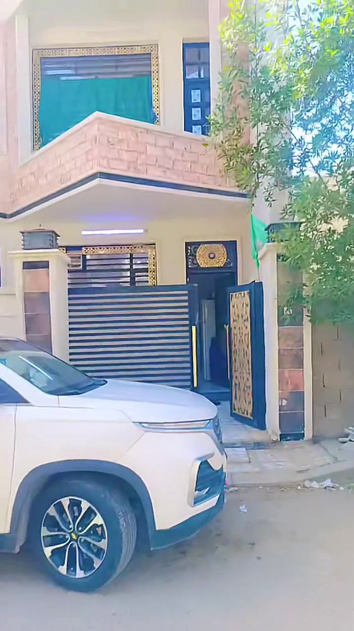 يعلن مكتب المهندس للعقار عن توفر 

🏠 مشتمل 150م 

طابو زراعي ملك سند 25 قرار محكمه

—جديد او جاهز للسكن

4 غرف نوم مع الخدمات

📍 الموقع: حي البساتين / 

شارع احمد الوائلي

. السعر والتواصل  

للتواصل والاستفسار 

***********
