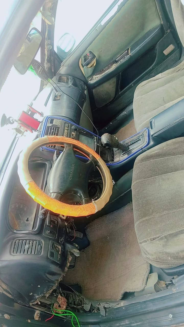 سلام عليكم سياره شيزر للبيع رقم انكليزي كير جديد تخم ويل جديد تايرات جدد محرك خير من  الله المكان نجف عباسيه السعر 43او بيه مجال قليل الستفسار ***********
