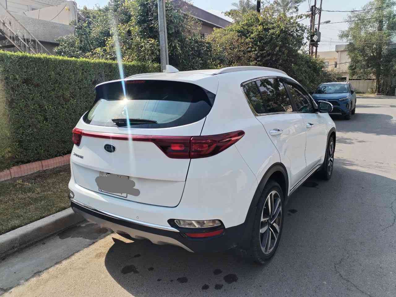 للبيع كيا سبورتج 2021 خليجي✅

سعرها ادخل ع رابط https://t.me/carssofiraq/15569

✅ الموديل: 2021
✅ المنشأ: خليجي
✅ اللون: أبيض لؤلؤي
✅ الممشى: 57,000 كم
✅ الحالة: ممتازة جدًا – استعمال شخصي
✅ العنوان: كلين تايتل
⚠️ ملاحظة: بيها رصعة خفيفة في الجام لغ (مو مؤثرة على الاستعمال)

⸻

🔧 المواصفات (حسب الفئة الشائعة):
 • محرك 4 سلندر اقتصادي
 • ناقل حركة أوتوماتيك
 • نظام مانع الانزلاق
 • شاشة وسطية مع بلوتوث
 • كاميرا خلفية
 • تحكم من المقود
 • جنوط ألمنيوم
 • تكييف قوي
 • زجاج كهرباء + مرايا كهرباء
 • أنظمة أمان (ABS – Airbags)
🚘 السيارة جاهزة للفحص والمعاينة
📍 المكان: بغداد
📞 رقم الهاتف: ***********
.
.

🚗اعرض سيارتك ع اقوى قناة تلكرام للبيع و شراء سيارات ادخل ع رابط 
👇👇
https://t.me/carssofiraq
