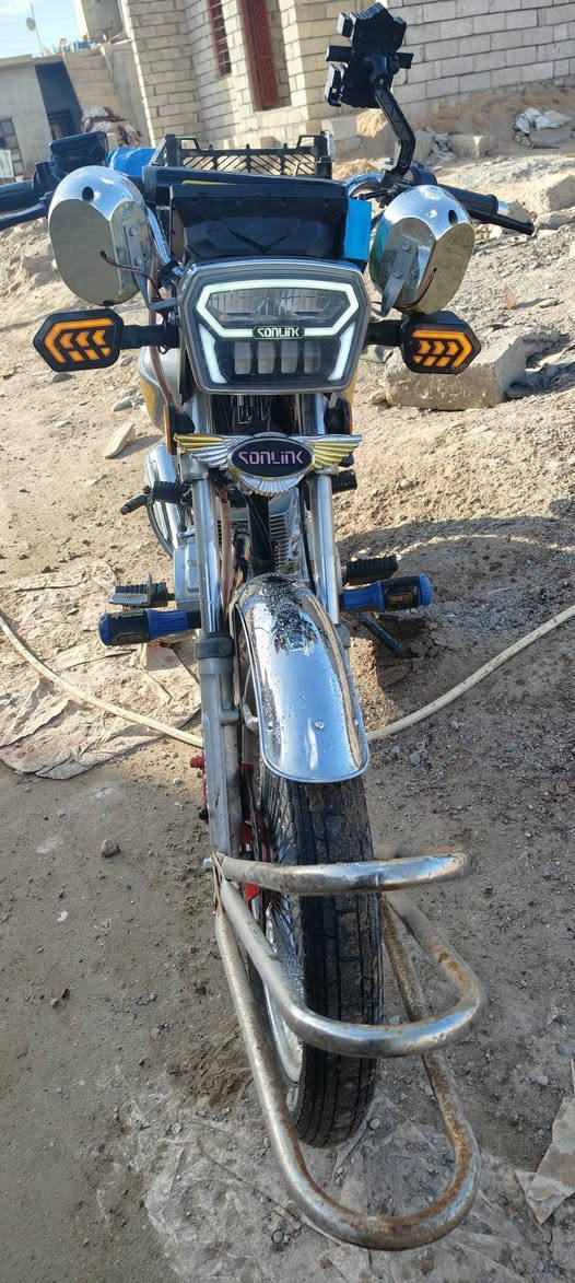 السلام عليكم سولينك 25 تايكر 5كير   نظافه ونشاط فول شرط مامفتوح باب اول السعر 675 وبي مجال للطيبين ويرهم مراوس بسيفان 25 حسب القناعه ابو ايان القيسي


**إذا كنت صاحب هذا الإعلان وتريد حذفه لأي سبب، رجاءا أرسل رسالة إلى الدعم الفني**