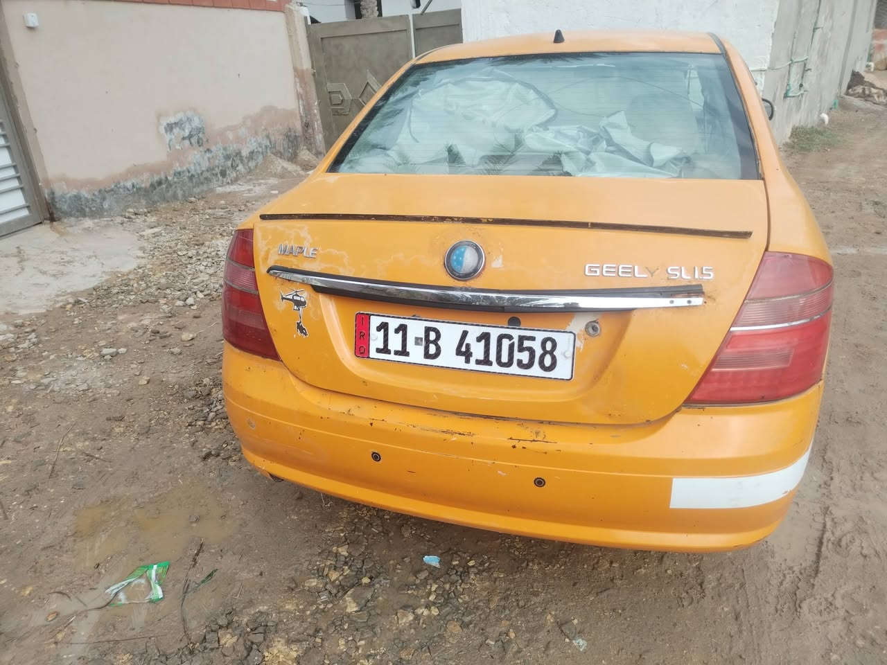 السلام عليكم جيلي موديل 2011 رقم بغداد نكليزي مصفر هيه وغرامات مكينه بيه خيط بخار تبريد شغال كير مكفول كهربايات كله شغاله سعرهه 30 وبيه مجال رقم الهاتف *********** العنوان الديوانية الحمزه الشرقي وتساب موجود خاص موجود والشراي يدلل
