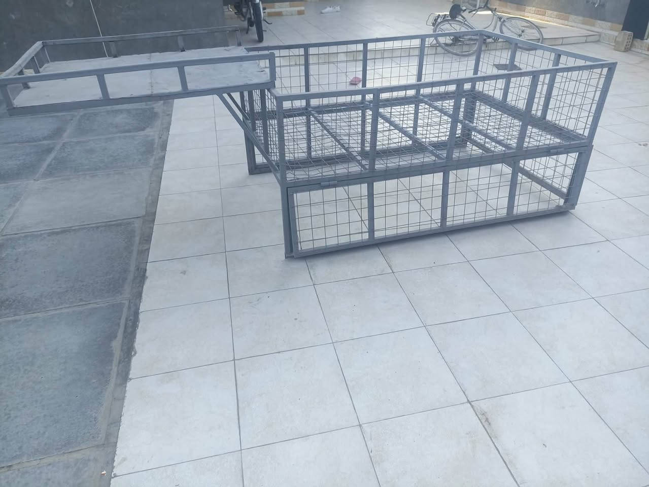 السلام عليكم محجر للبيع مال ستوته يخبل استوى مسوينه جديد سعره 180,000 المكان بالقاسم *********** واللي يريد يتصل على هذا الرقم وبي مجال
