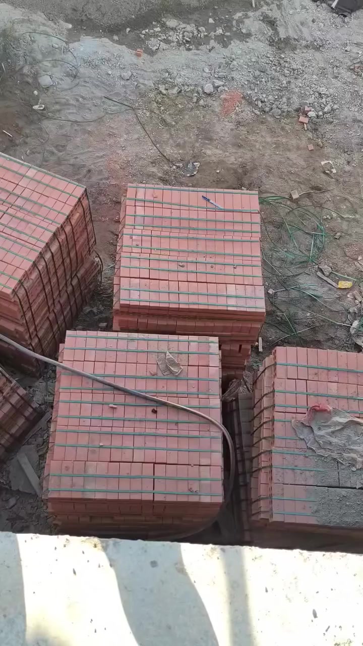 جاهزين لتصعيد كافة المواد 
بلوك 
طابوك 
رمل
شتايگر
والسعـر كلش مناسب 
حمودي رافعه 
‏‪0771 742 8037‬‏
***********
