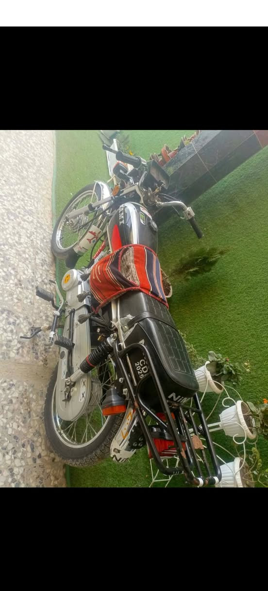 سلام عليكم دراجه نامه متياز موديل٢٠٢٥ للبيع اوراق سعره٦٥٠ وبيه مجال رقمي ‭٠٧٧٠ ٦٥١ ٦٢٧٥‬ خاص ما متواجد مكاني حله طريق حله بغداد مقابل كوين بارك
