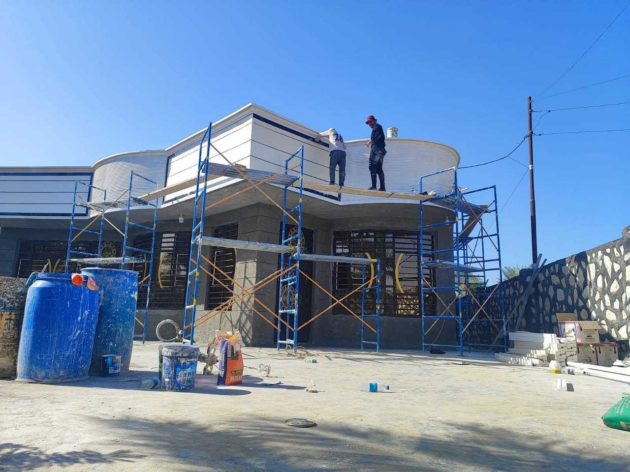 جوتن مو بس صبغ … قطعة فن تمشي وياك 🎨
بتنفيذ المبدع دائمن...
علي هادي النعيمي
***********
***********
ألوان ثابتة ✨
تفاصيل دقيقة 👌
ستايل ما يتكرر 🔥
إذا تحب التميّز وتكره التقليد
هذا اختيارك الصح ✔️

📍 زورونا: #حلة_شارع_60_مقابل_مطعم_سومرعمود_286 
📞 للاستفسار:
*********** 
***********
